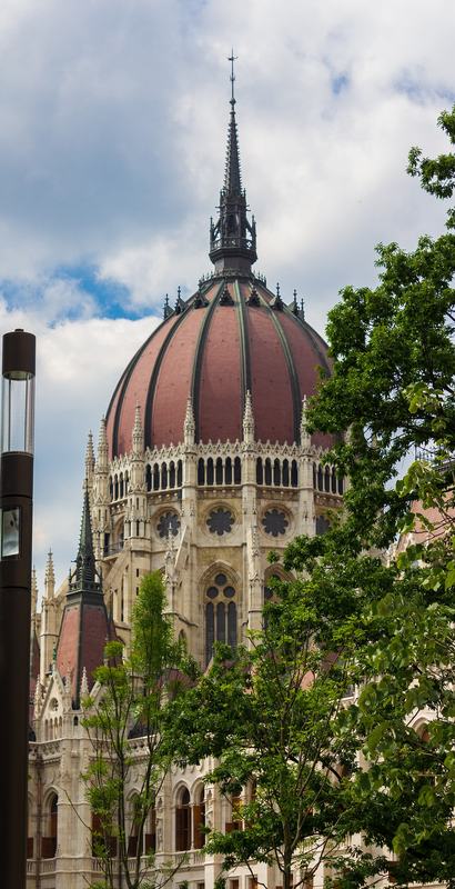 Budapeşte’de Macaristan Parlamento Binası – Macaristan’da eğitim