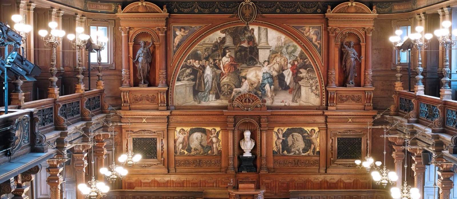 Heidelberg Üniversitesi Eski Üniversite binasındaki tarihi Aula salonu